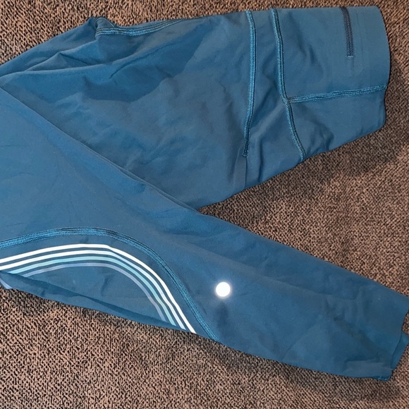Lululemon Speed Light Tidal Teal 25” Leggings - Picture 2 of 2